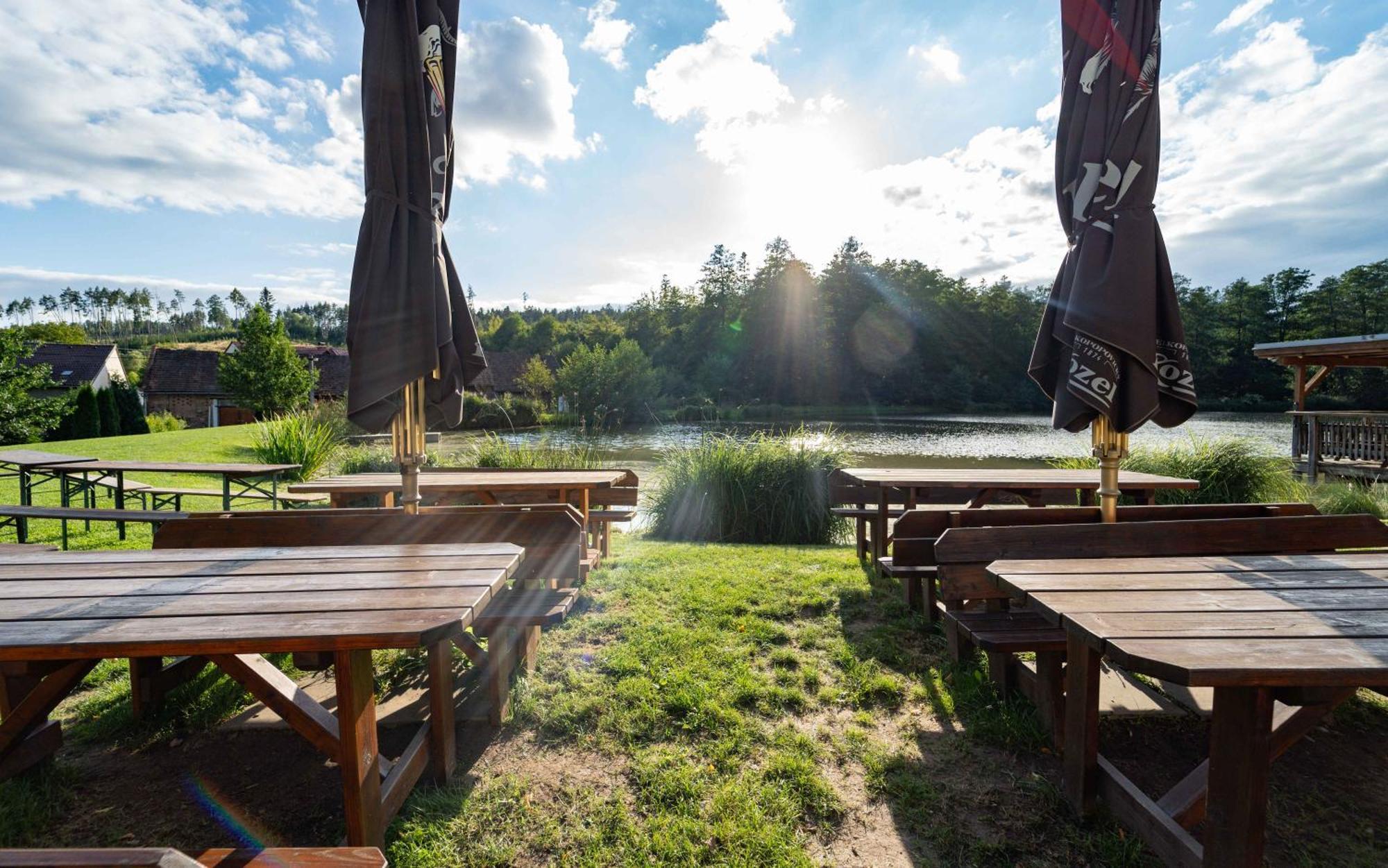 Porcuv Mlyn Hotel Bykovice Екстериор снимка